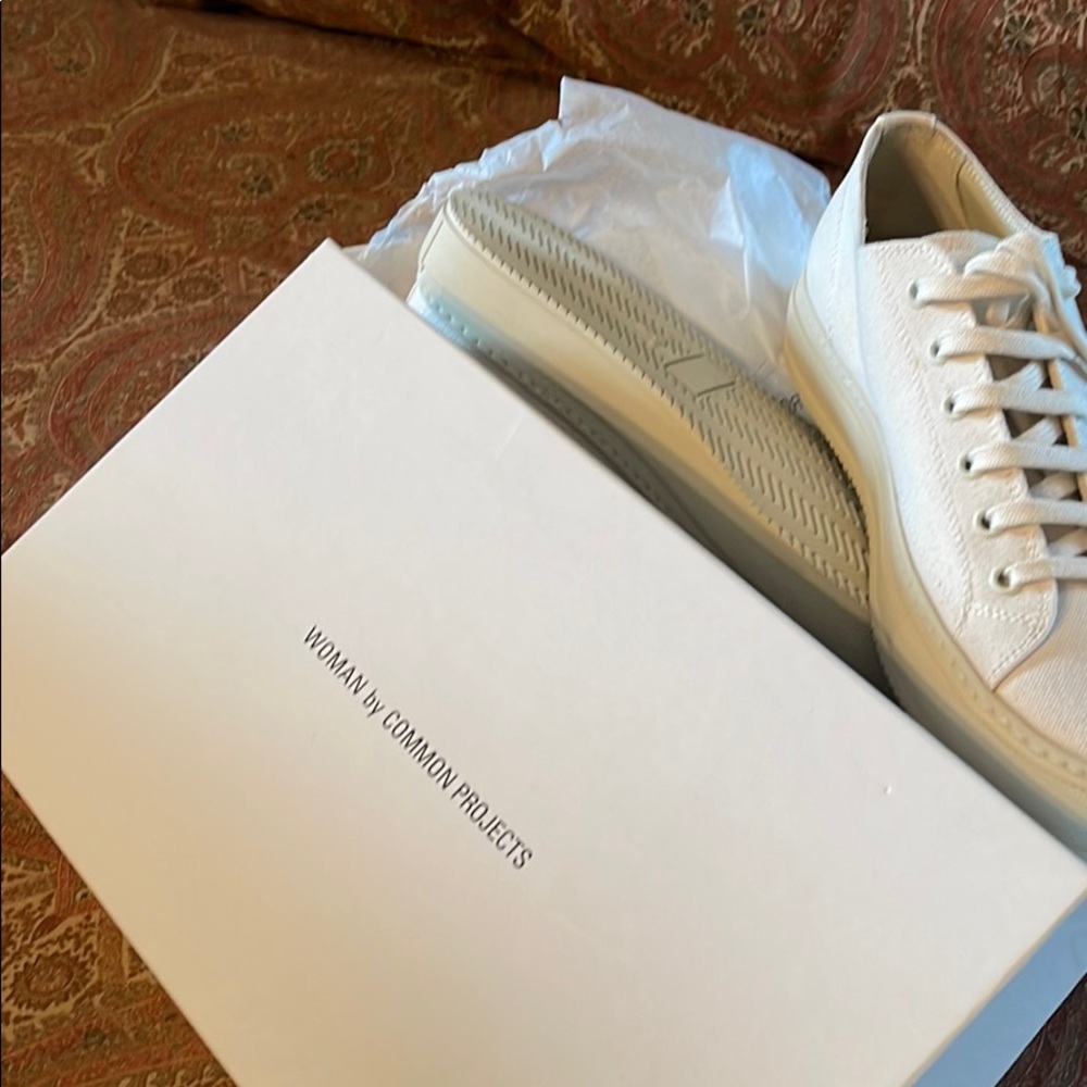Common projects brand new